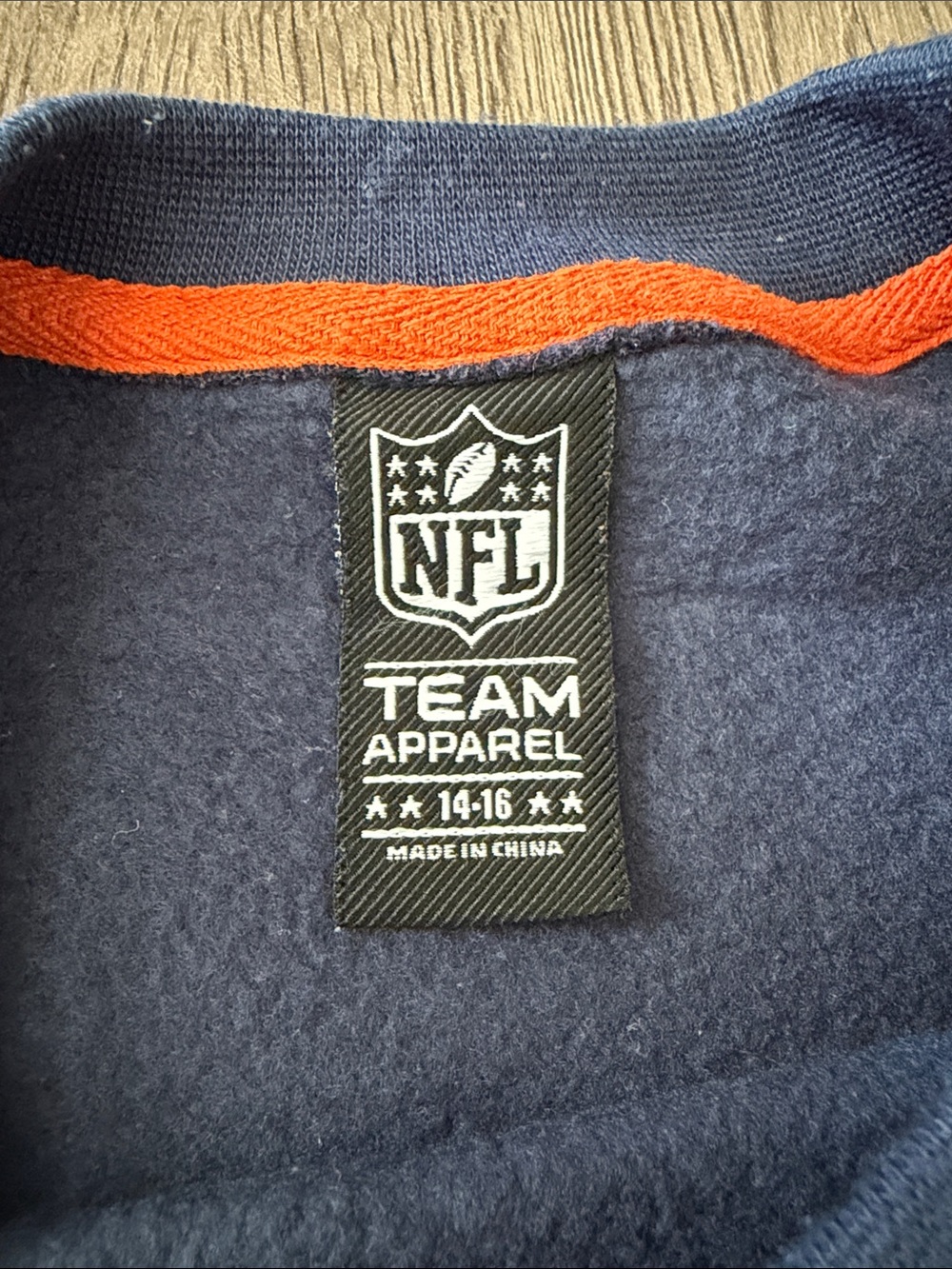 NFL Chicago Bears Boy’s Navy Crewneck Sweatshirt with Orange Logo. Size 14/16 - Picture 2 of 5